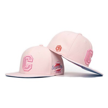 ہائی کوالٹی 6 پینل تھری ڈی ایمبرائیڈری فلیٹ برم ٹو ٹون باسکٹ بال فٹڈ کیپس حسب ضرورت ٹوپیاں